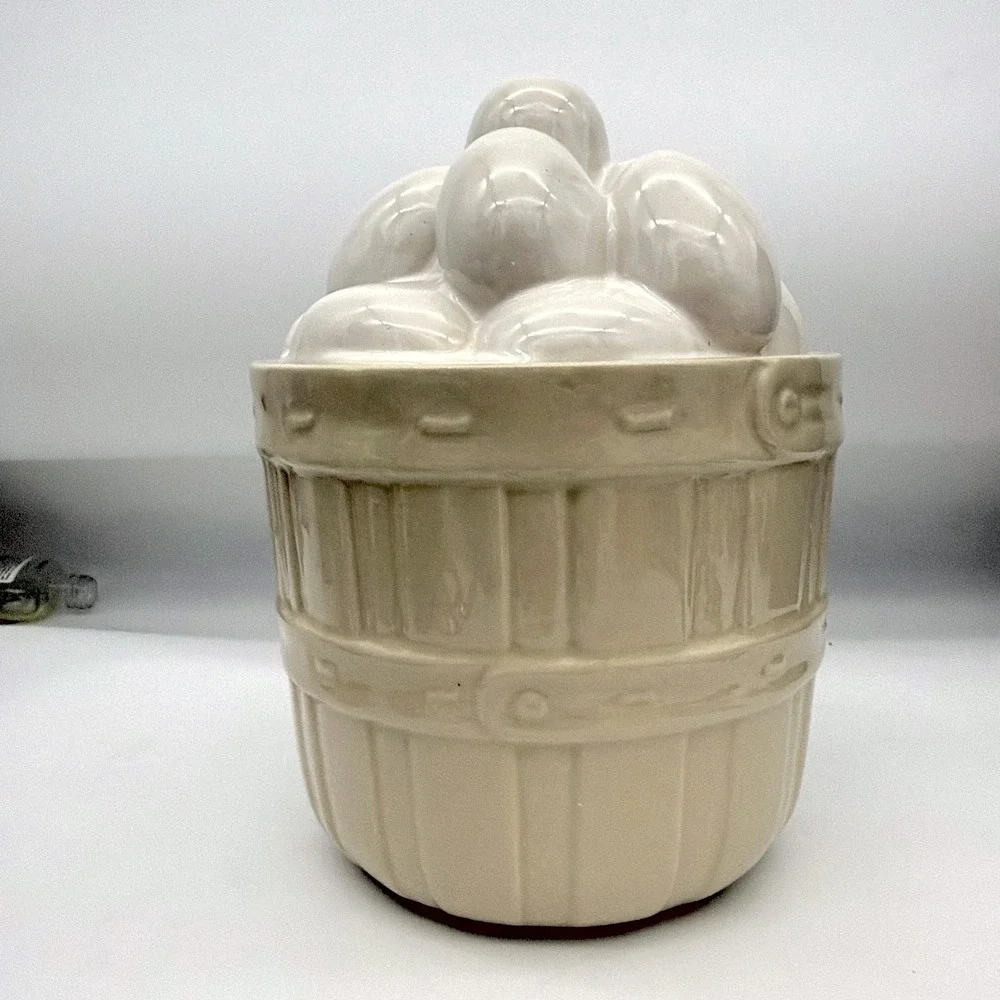 Vintage McCoy Egg Cluster Cookie Jar Ceramic Basket Base Cream